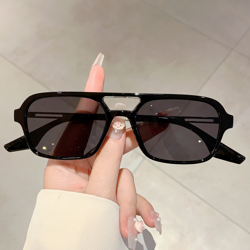 Модные женские солнцезащитные  – обзор и цена Street Fashion Brands